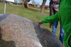 17-web-Annelie-Findlingsgarten