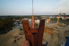 10-06-220822webKran3