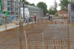28-web-Bernhard-Bodenplatte-2-giessen