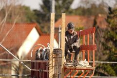 09-web-Lutz-R01-050423